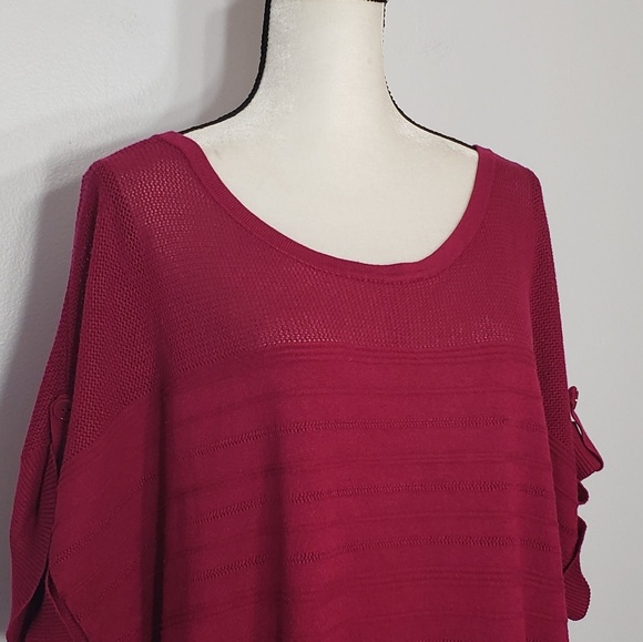 AVENUE side ruched short sleeve plus size top - Picture 3 of 8